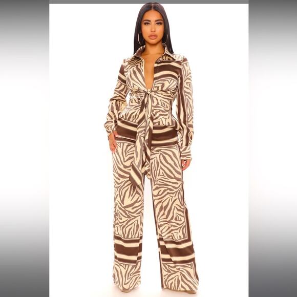 NEW Fashion Nova St. Tropez Animal Jumpsuit- Brown Combo Size XS - Picture 1 of 13